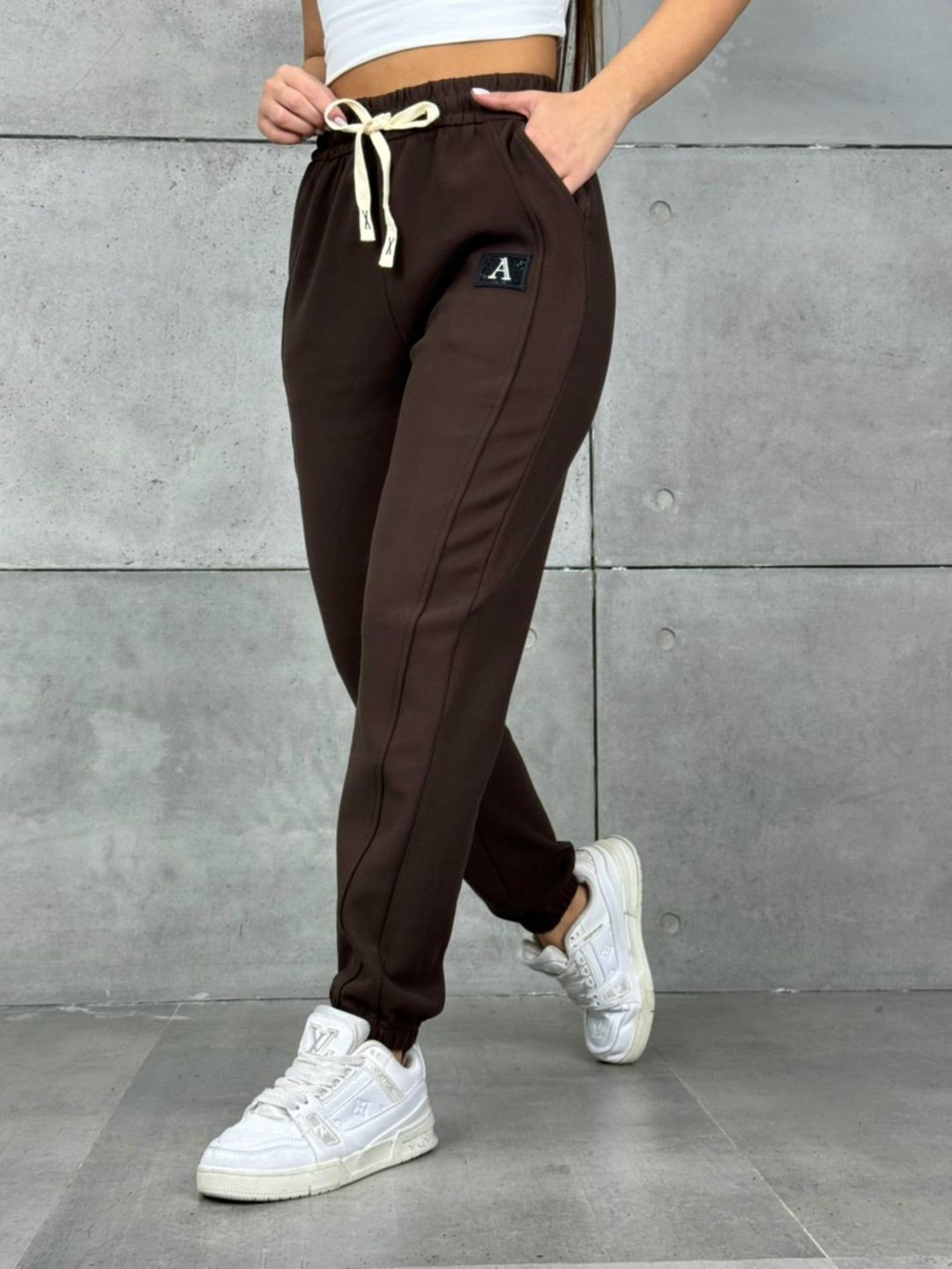 женские спортивные брюки,штаны женские,спортивные брюки джоггеры,спортивные штаны женские,штаны спортивные