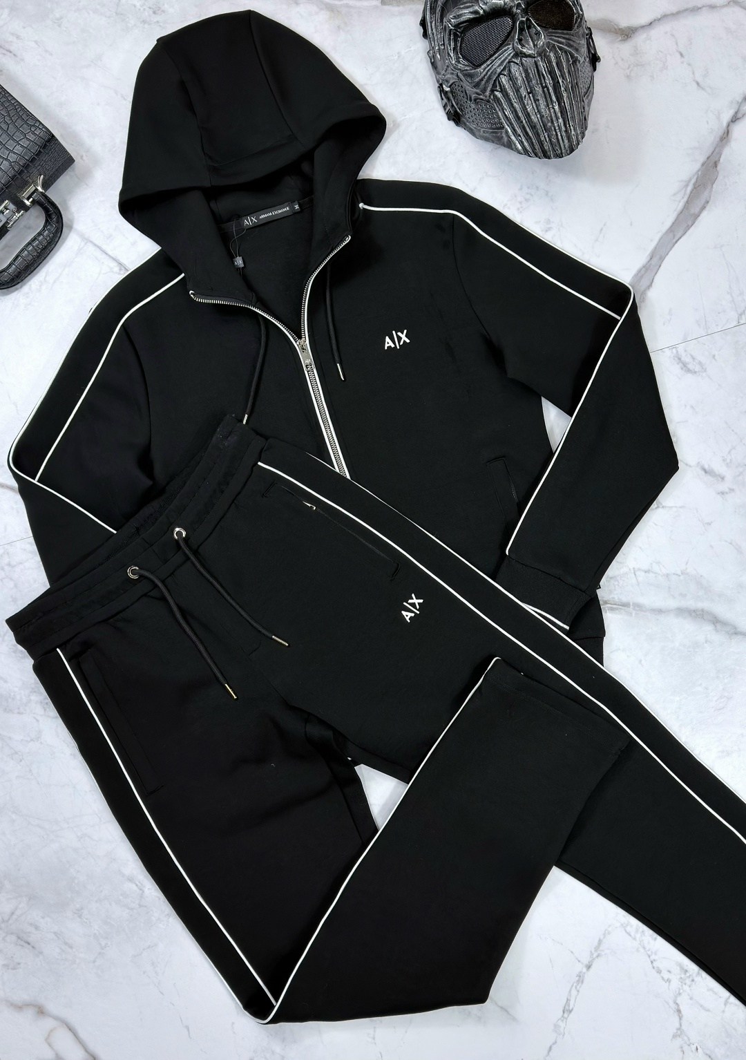 спортивный костюм armani exchange,спортивный костюм armani,мужской спортивный костюм,мужской спортивный костюм armani exchange,спортивный костюм