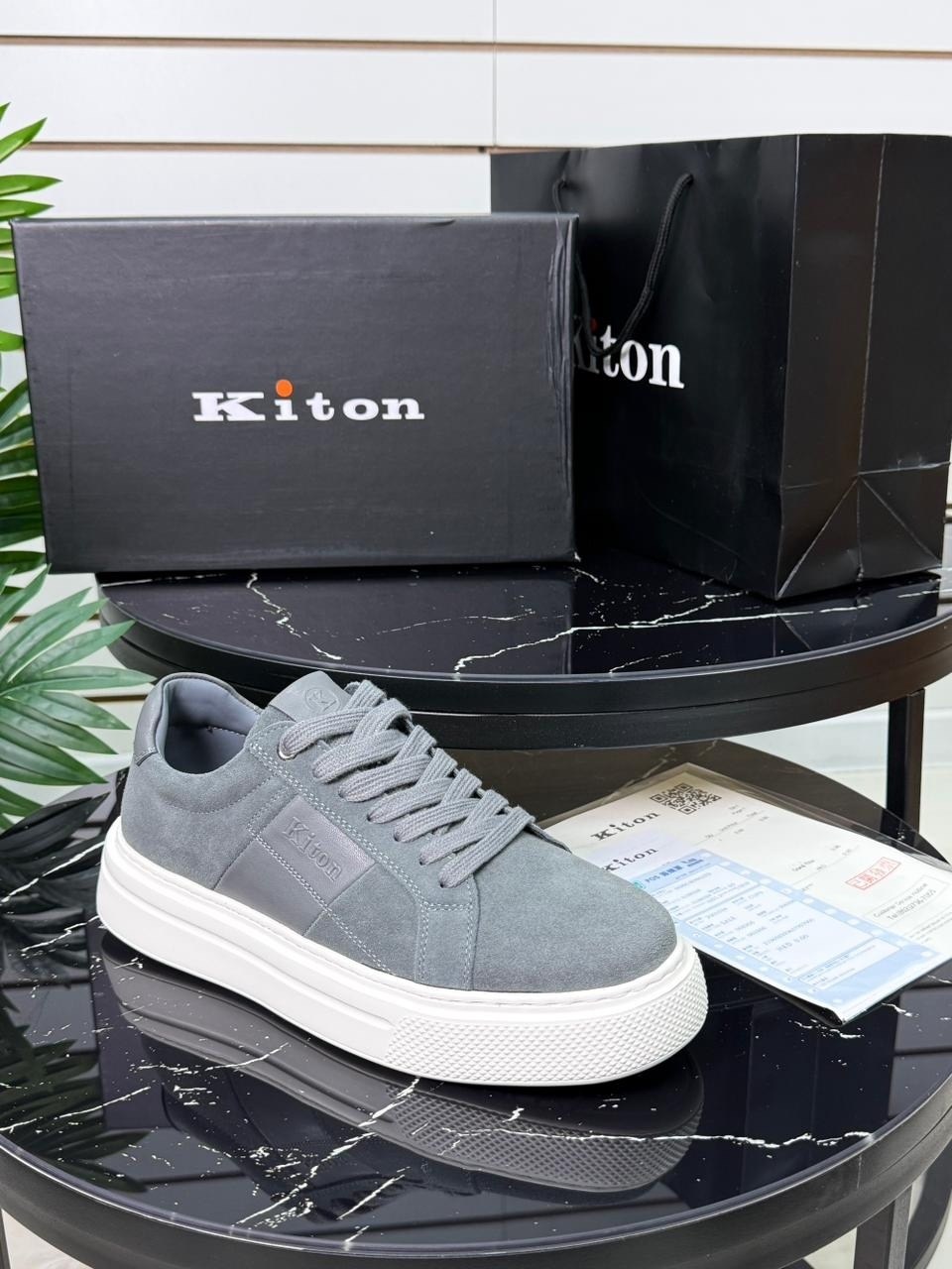 ,замшевые кроссовки,кроссовки удобные,спортивный ,модные кроссовки