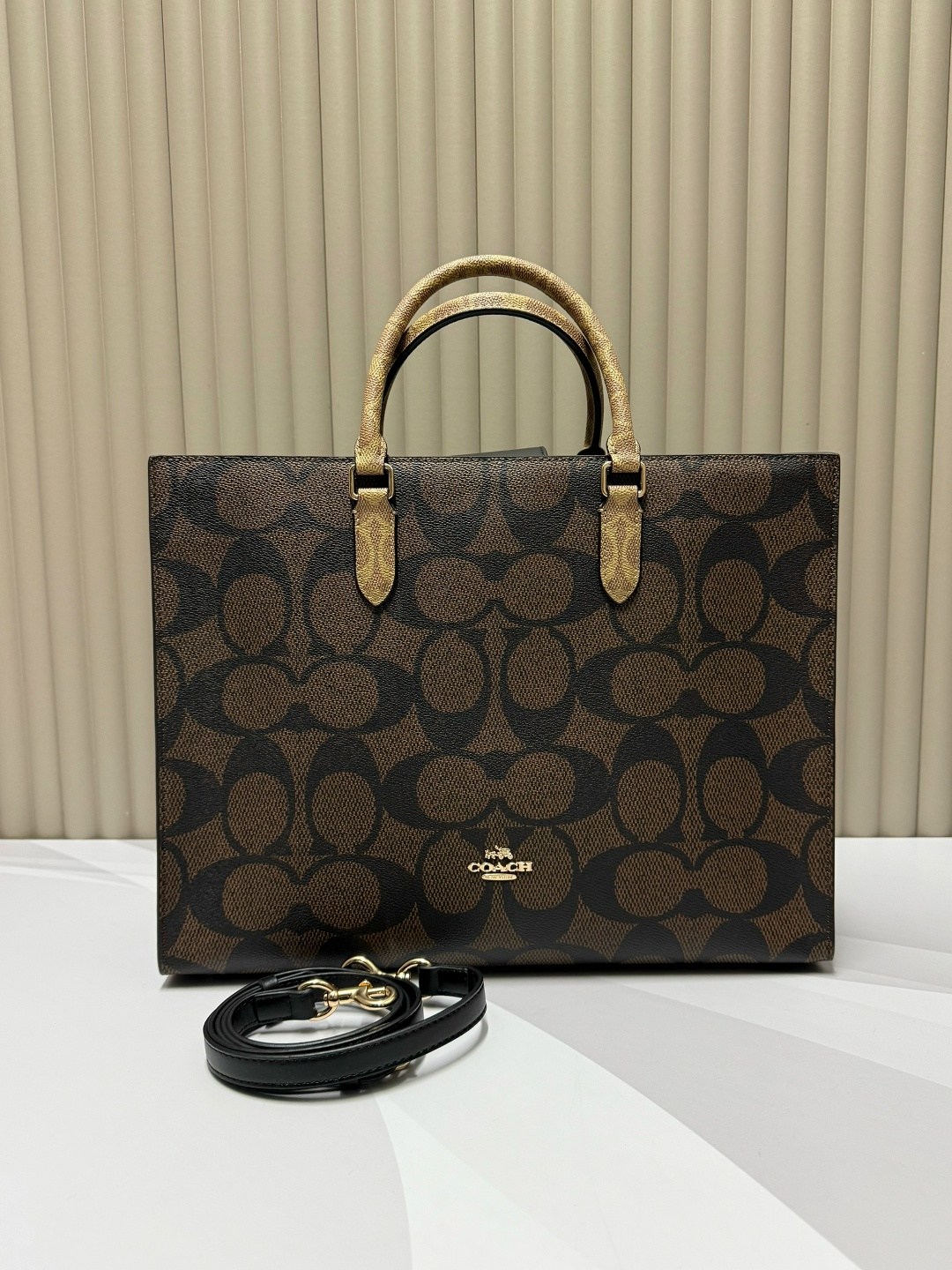 сумка coach,сумка женская coach,женская сумка шоппер coach,сумка,сумка тоут coach