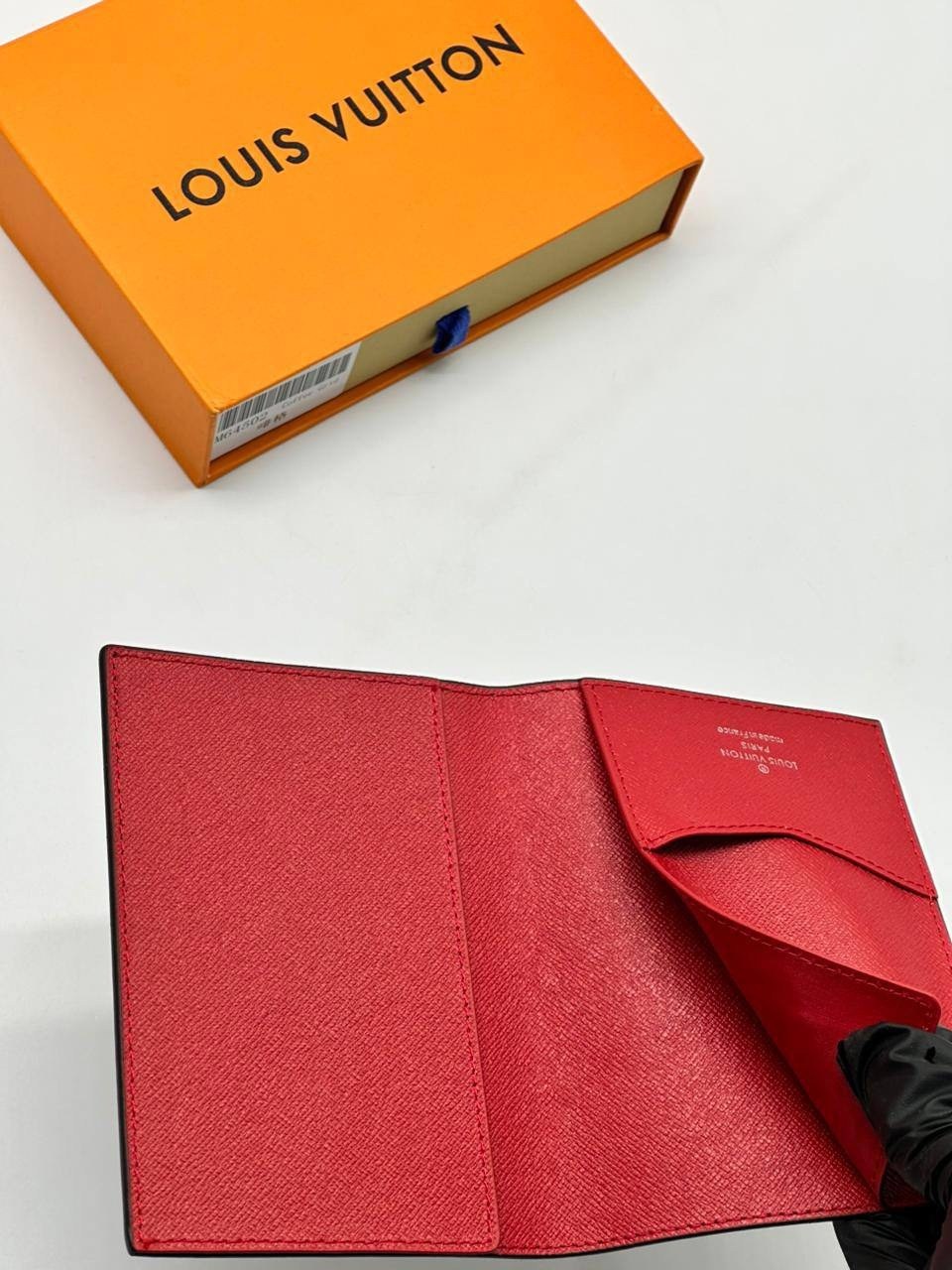 обложка на паспорт louis vuitton,обложка для паспорта луи виттон,чехол на паспорт луи виттон,обложка на паспорт louis vuitton оригинал,кожаная обложка для паспорта louis vuitton