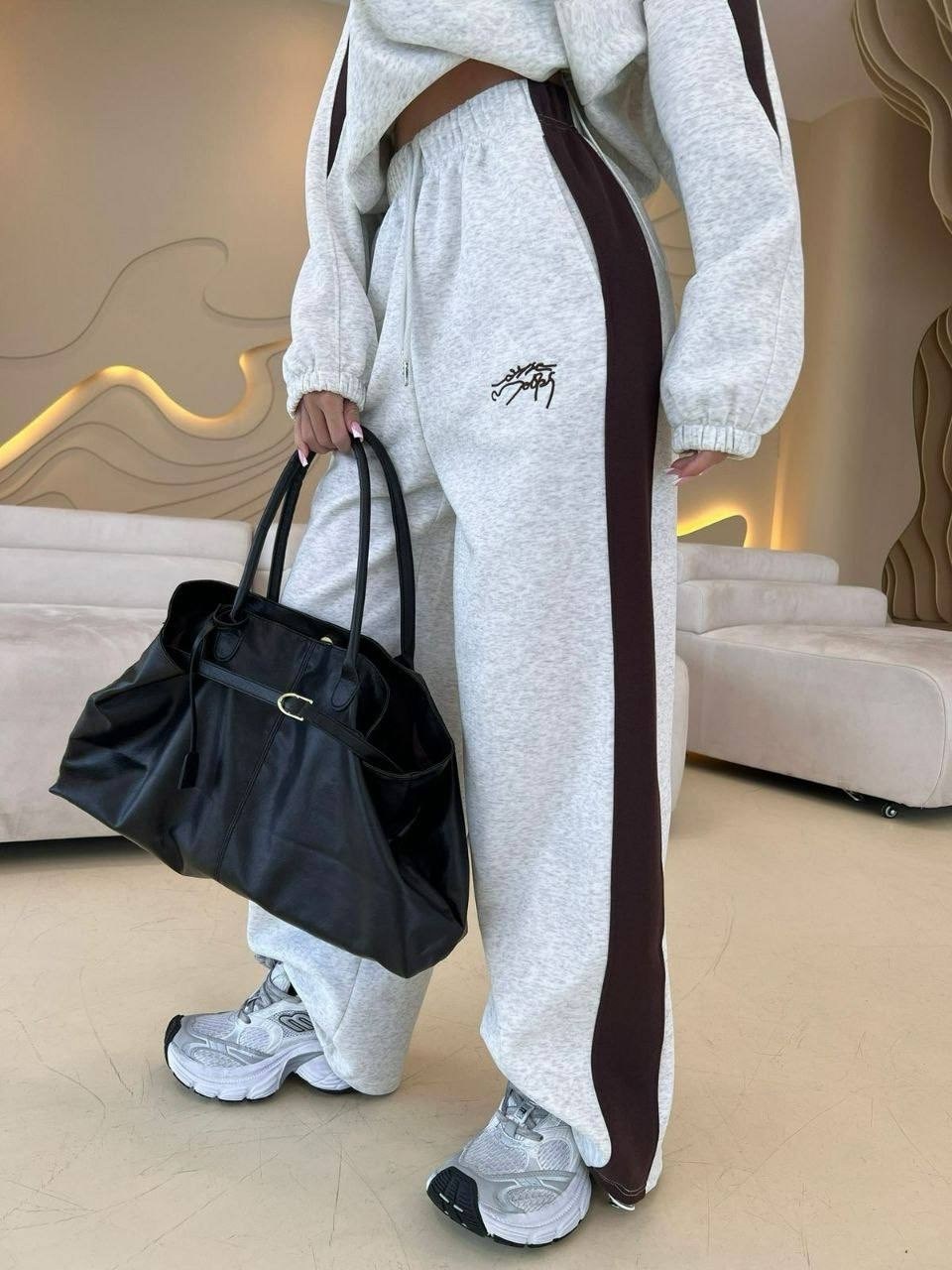 костюм женский спортивный,стильный костюм,спортивный костюм,костюм спортивный темно-серый,женский костюм