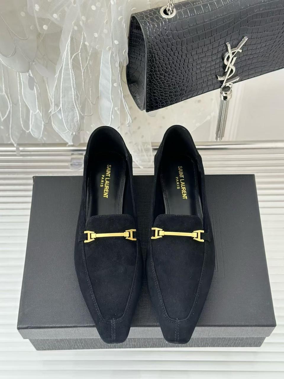 лоферы saint laurent черный,замшевые лоферы,женские замшевые лоферы,феррагамо лоферы мужские,лоферы женские