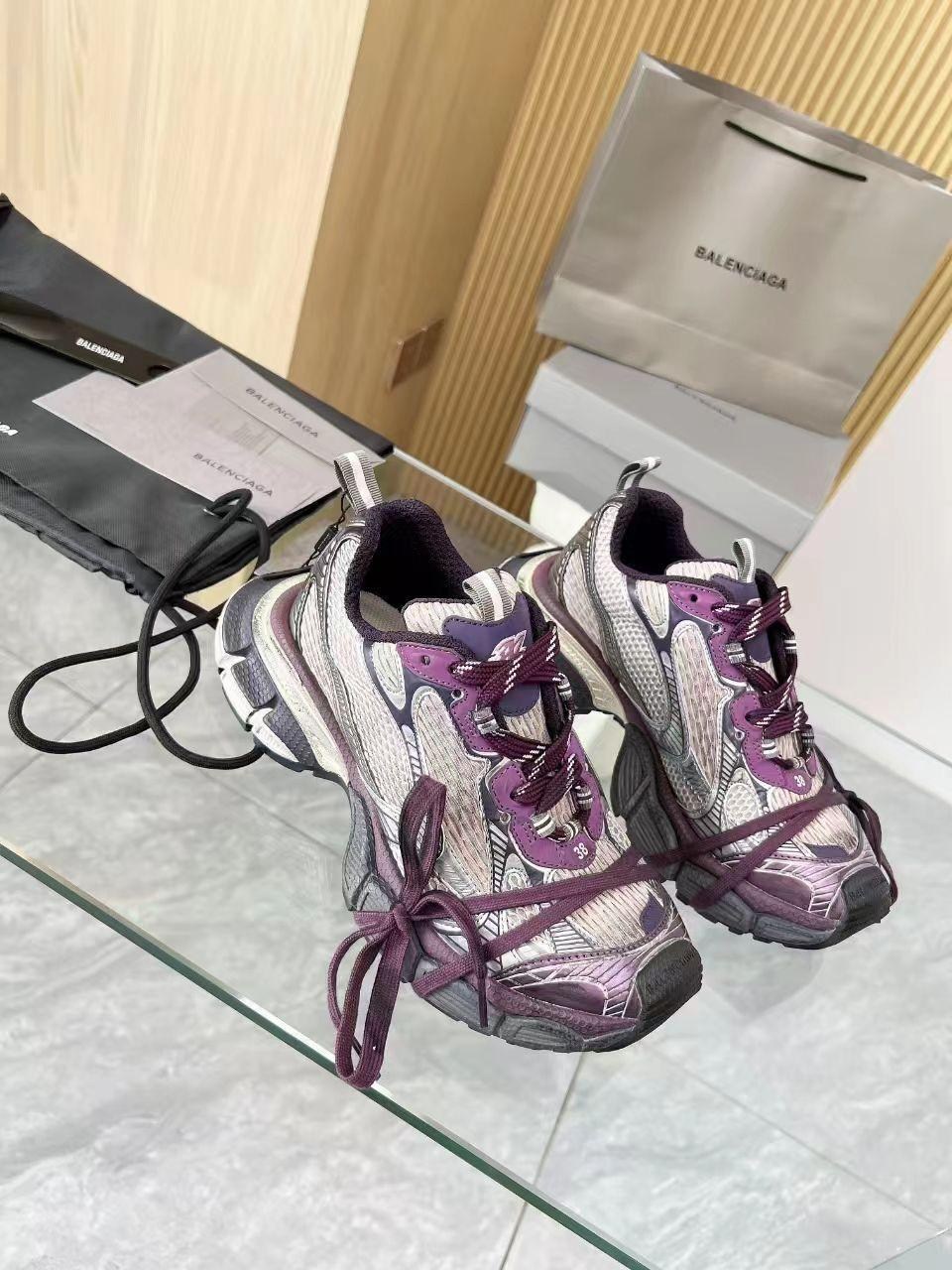 кроссовки баленсиага женские 2025,кроссовки женские balenciaga,balenciaga кроссовки,баленсиага кроссовки 2025,кроссовки баленсиага женские