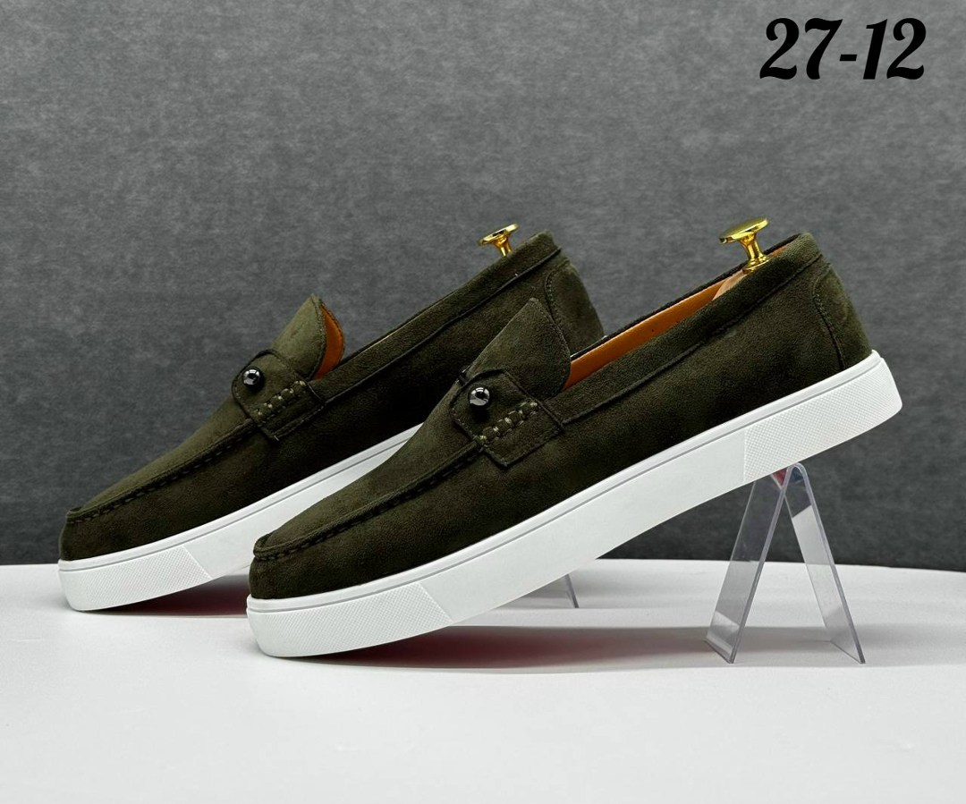 лоферы мужские замшевые loro piana suede lux olive,,лоферы мужские loro piana,лоферы мужские замшевые с белой подошвой,мужские лоферы замшевые