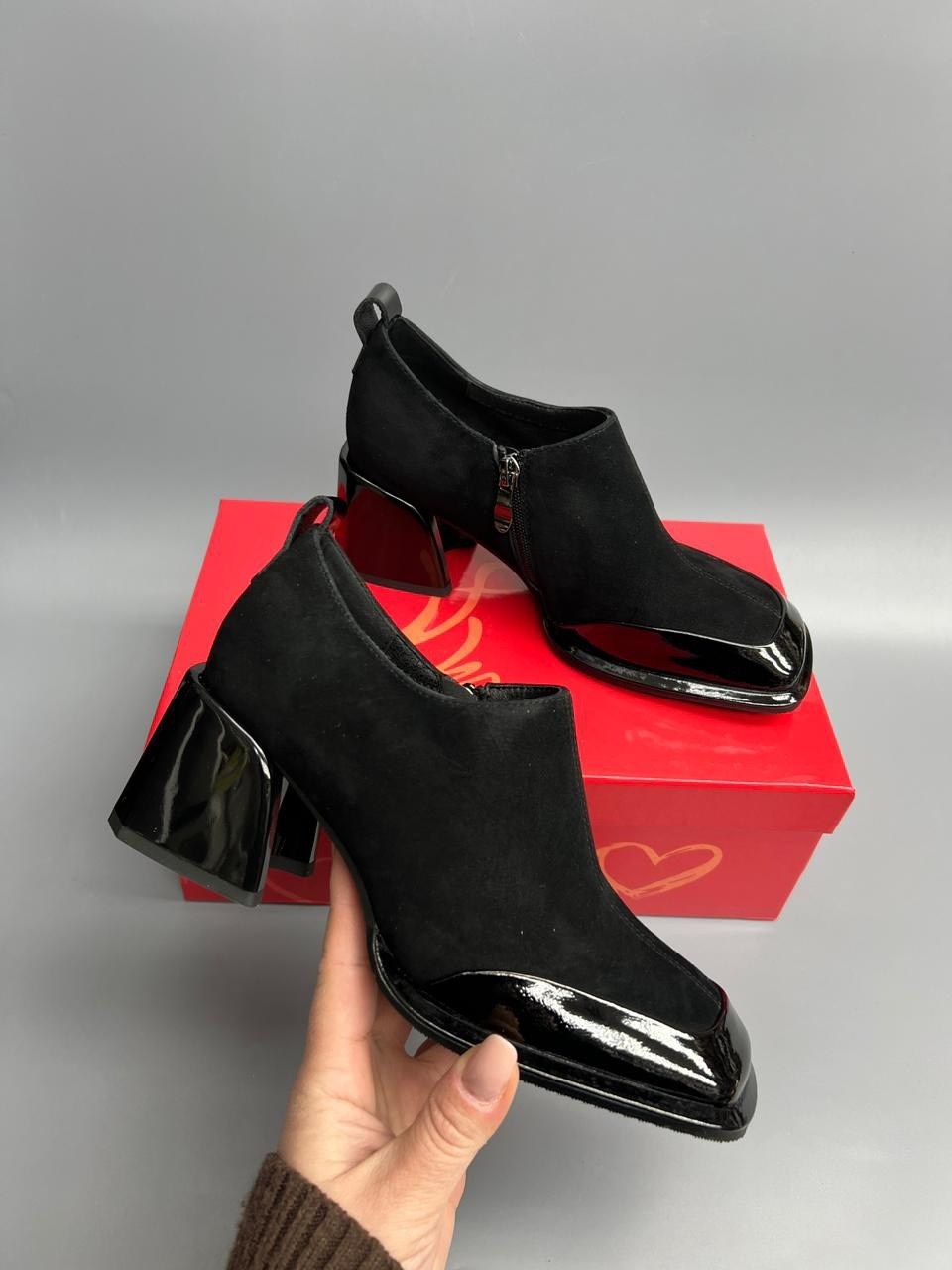 ,ботильоны женские,замшевые ботильоны на каблуке,женская ,замшевые ботильоны на узком каблуке черный цвет lime