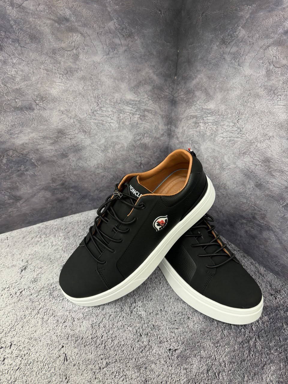 ,повседневные кроссовки,модные кроссовки,мужские кроссовки,кроссовка мужской