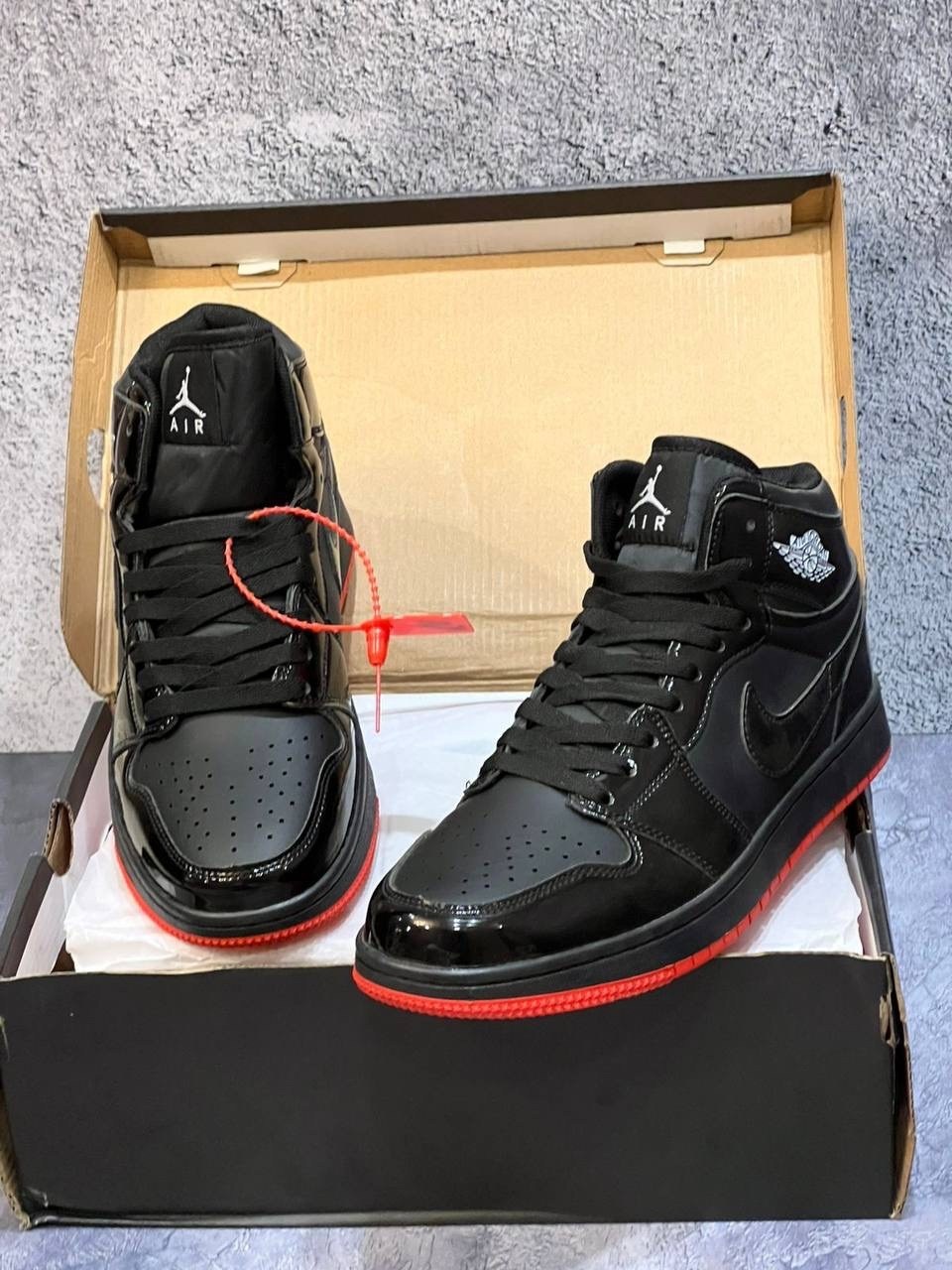 кроссовки,кроссовки черные,nike air jordan 1 черные,кроссовка мужской,кроссовки nike air jordan 1 retro high