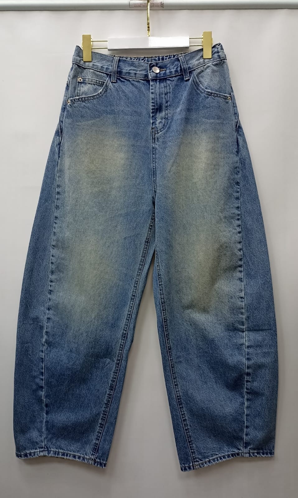 джинсовые брюки,джинсы широкие,брюки джинсы,джинсы с широкими штанинами,женские джинсы широкие