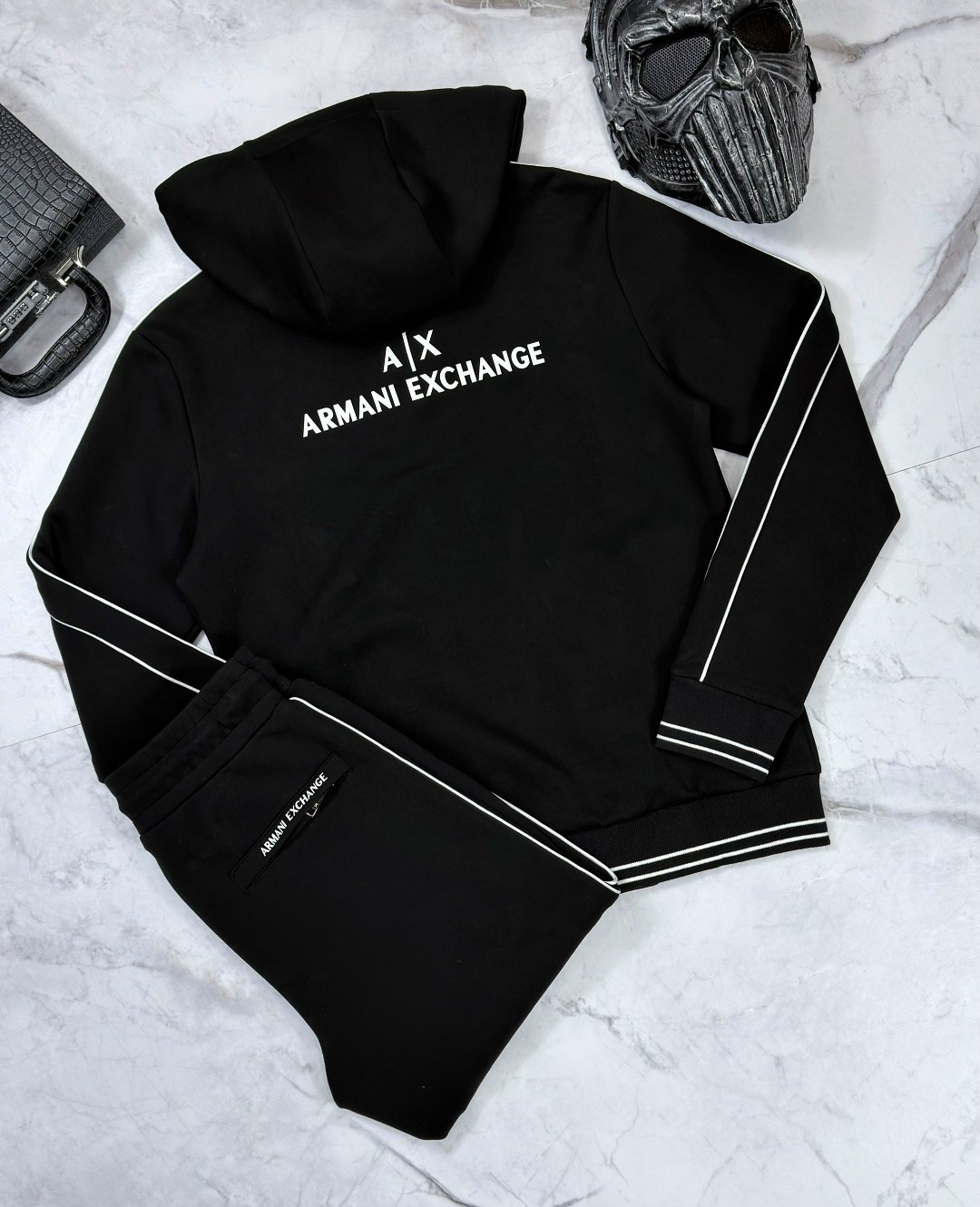 спортивный костюм armani exchange,спортивный костюм armani,мужской спортивный костюм,мужской спортивный костюм armani exchange,спортивный костюм