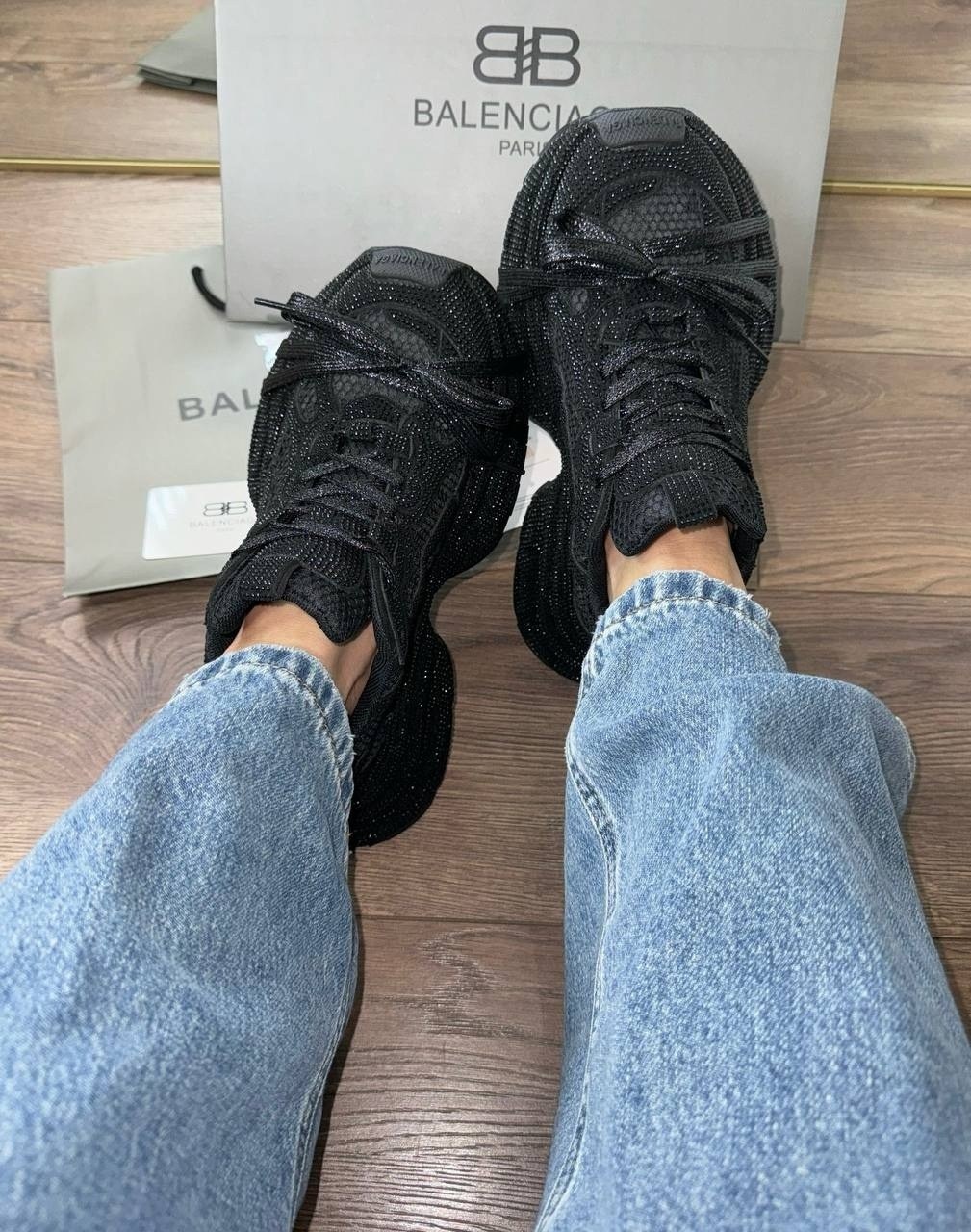 кроссовки balenciaga женские,кроссовки balenciaga,кроссовки баленcиaгa,женские кроссовки balenciaga блестящие со стразами,balenciaga triple s кроссовки женские премиум