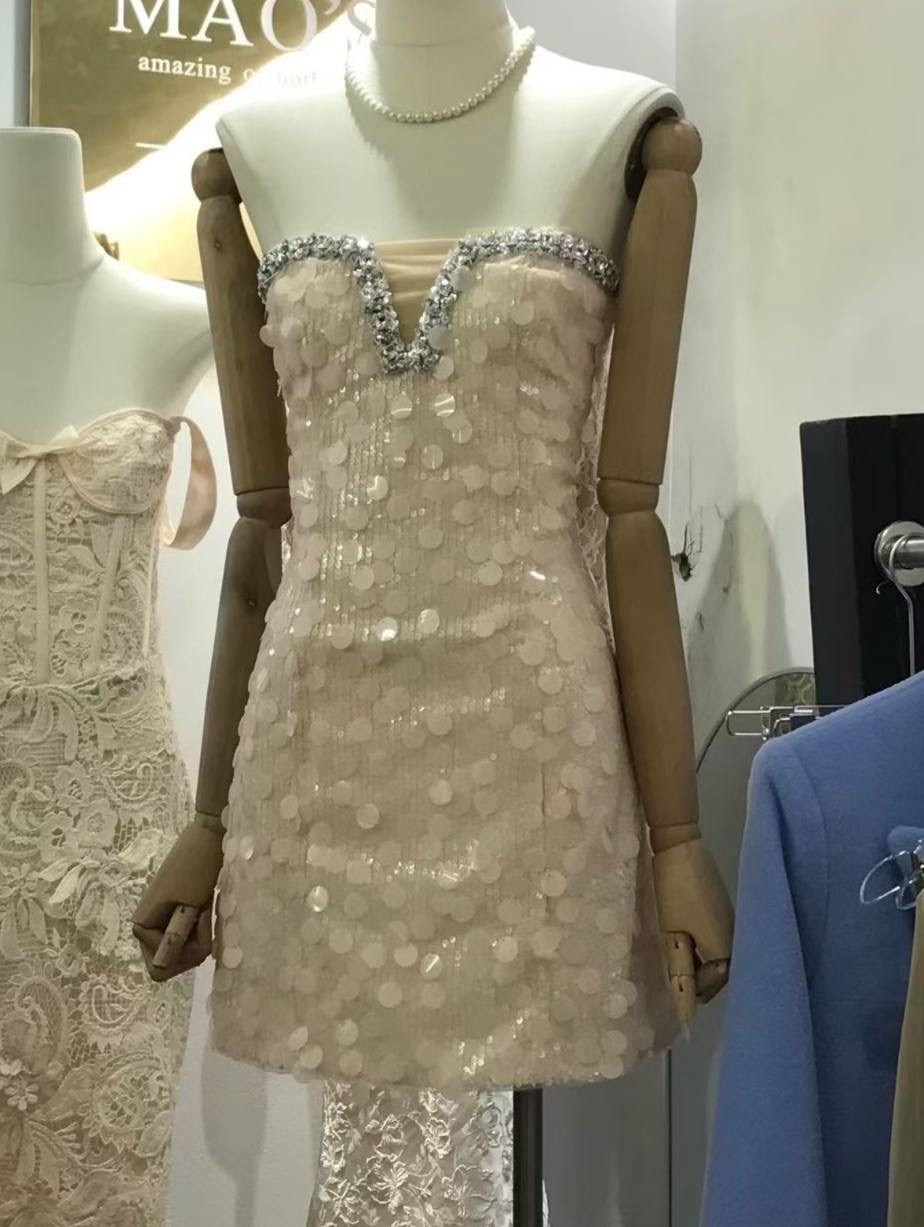 кружевное платье,модные наряды,дизайнерские платья,свадебная платье,коктейльное платье