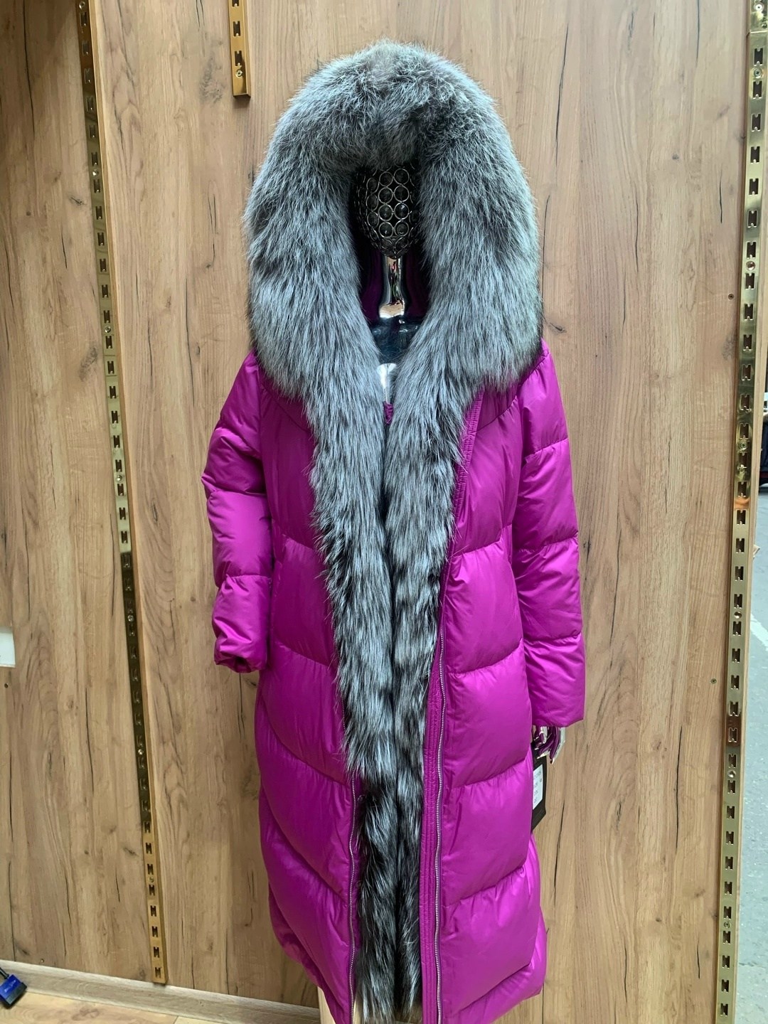 пуховик с натуральным мехом чернобурки,пуховик с мехом,пуховик женский,пуховик с натуральным мехом,пуховик с чернобуркой