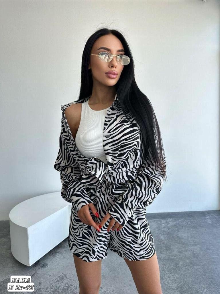 костюм женский,костюм зебра женский с шортами,костюм с шортами зебра,летние костюмы женские,женский костюм с шортами и рубашкой