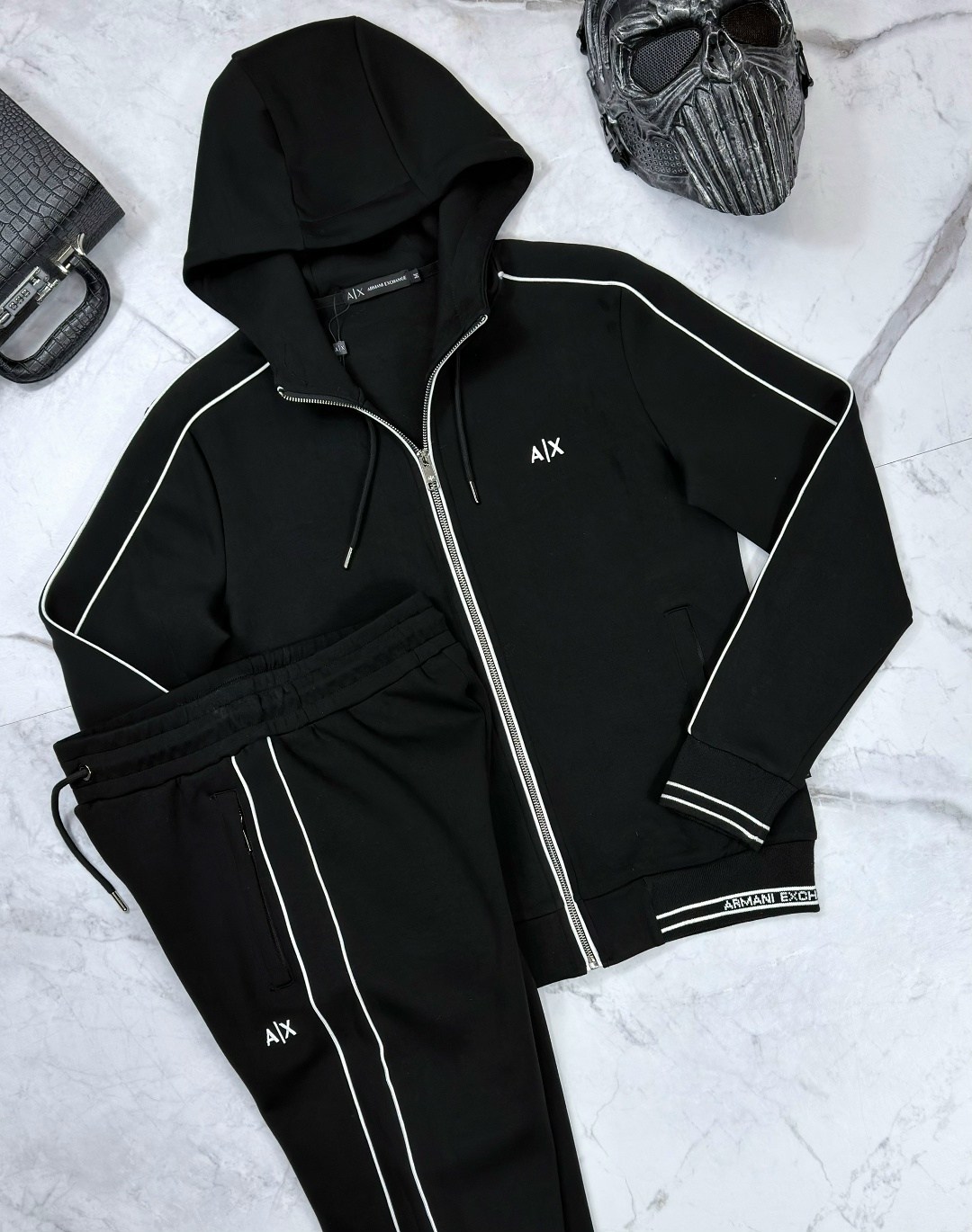 спортивный костюм armani exchange,спортивный костюм armani,мужской спортивный костюм,мужской спортивный костюм armani exchange,спортивный костюм