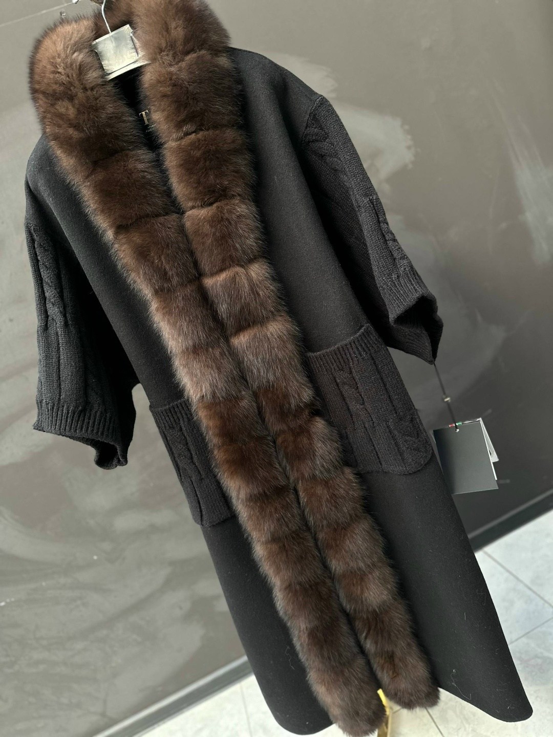 пальто с соболем loro piana,пальто с соболем кашемир loro piana от braschi,пальто из итальянского кашемира с мехом соболя,пальто с соболем кашемир loro piana braschi,пальто шерстяное с мехом соболя st