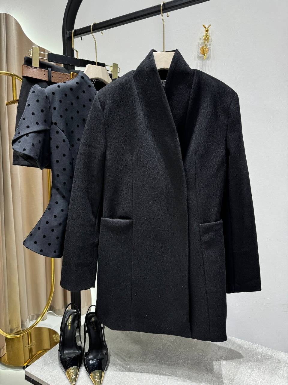 пальто nur черный,женское пальто,balenciaga черный шерстяной жакет/пиджак hourglass для женщин,полупальто пиджак приталенный тренд 2025 koko be trende,пальто пиджак