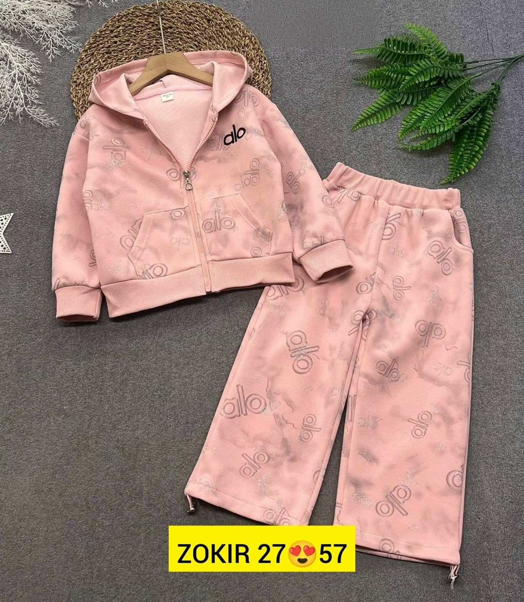 спортивный костюм для девочек,костюм для девочек,костюм спортивный,детские костюмы,костюм детский