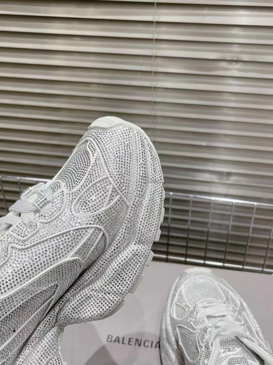 кроссовки женские balenciaga,кроссовки баленсиага,кроссовки balenciaga,кроссовки баленсиага женские,женские кроссовки