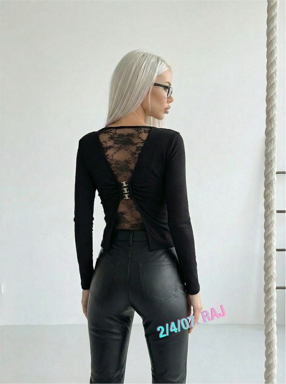 женская кофта,одежда женская,кофта с рукавами,лонгслив женские,лонгслив женский белый