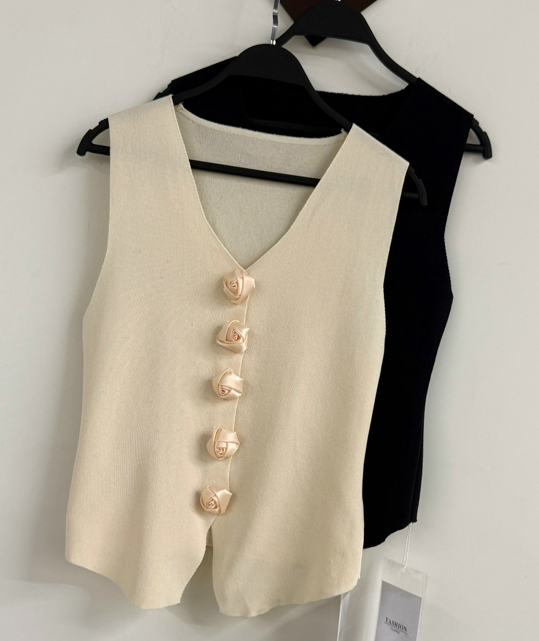 жилетка женская,женские жилеты,жилет женская вязаная,жилет для женщин,жилет на пуговицах