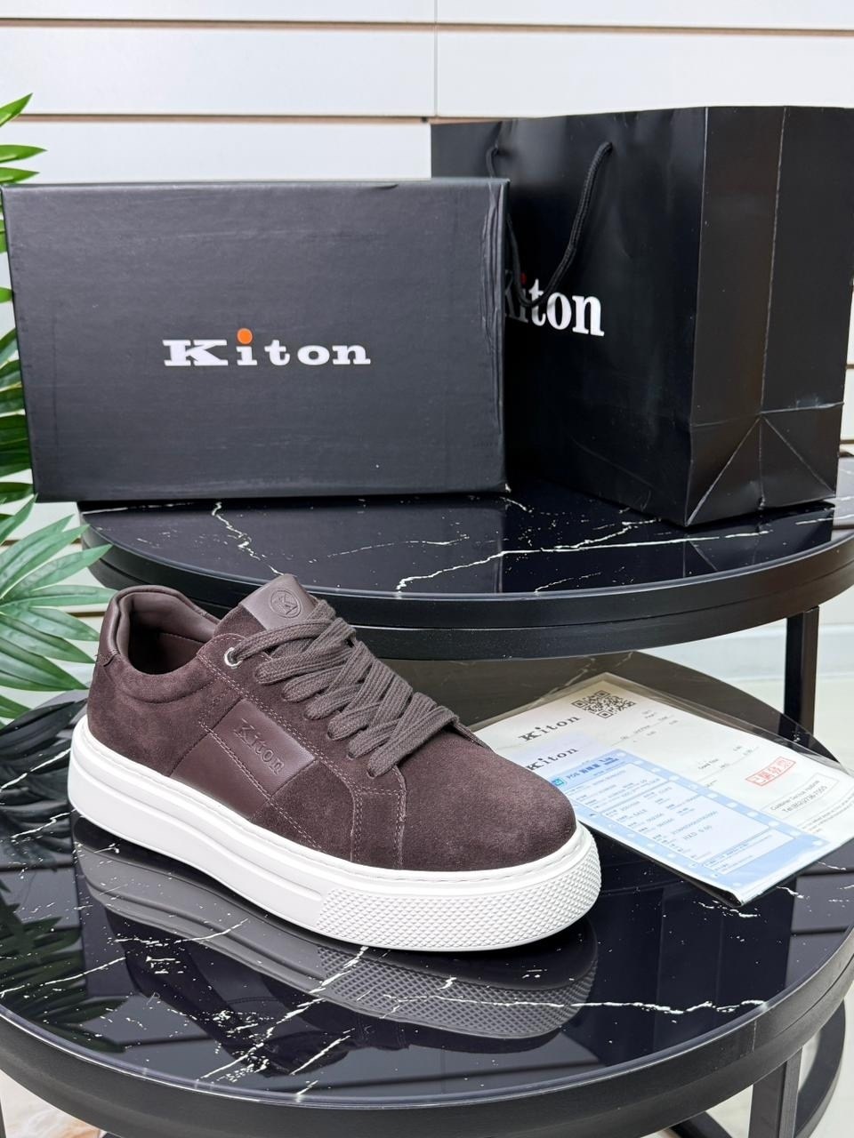 ,замшевые кроссовки,кроссовки удобные,спортивный ,модные кроссовки