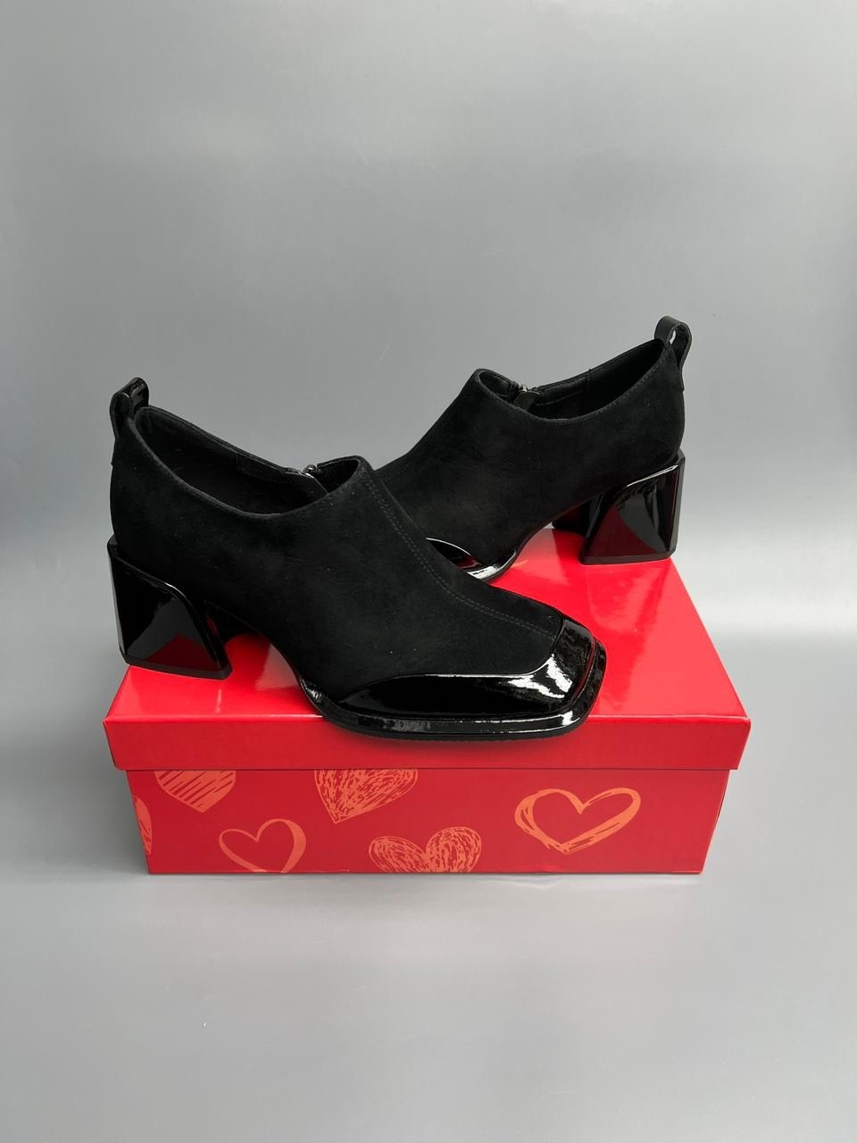 ,ботильоны женские,замшевые ботильоны на каблуке,женская ,замшевые ботильоны на узком каблуке черный цвет lime