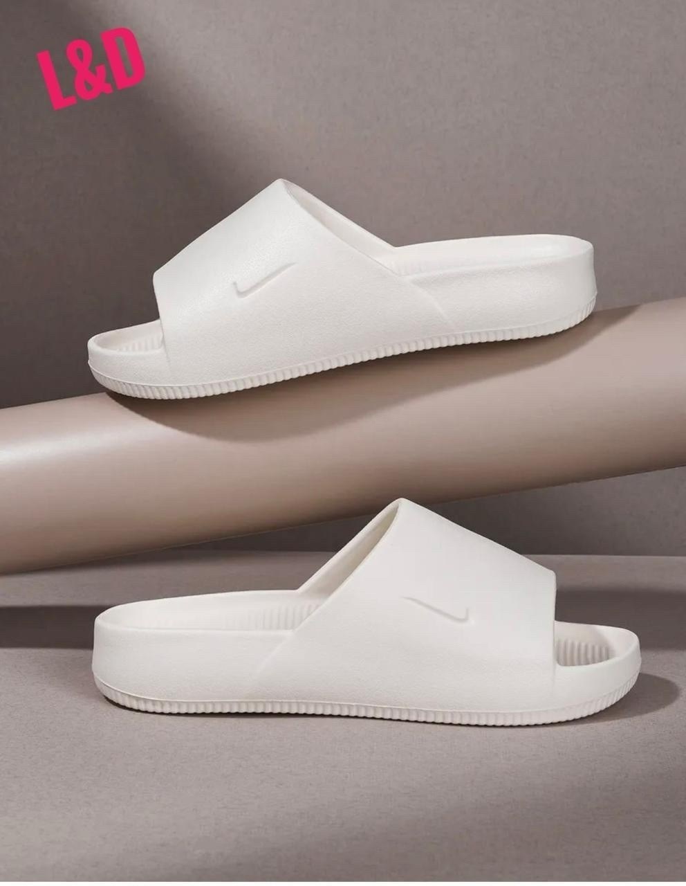 шлепанцы nike,шлепанцы женские,сланцы nike calm slide,сланцы nike,белые шлепанцы