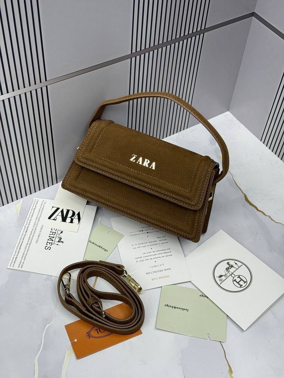 сумка женская zara кросс-боди маленькая замшевая,сумка,сумка женская,сумка женская zara кросс-боди маленькая замшевая цвет бордовый,сумка женская zara кросс-боди маленькая замшевая бордовая