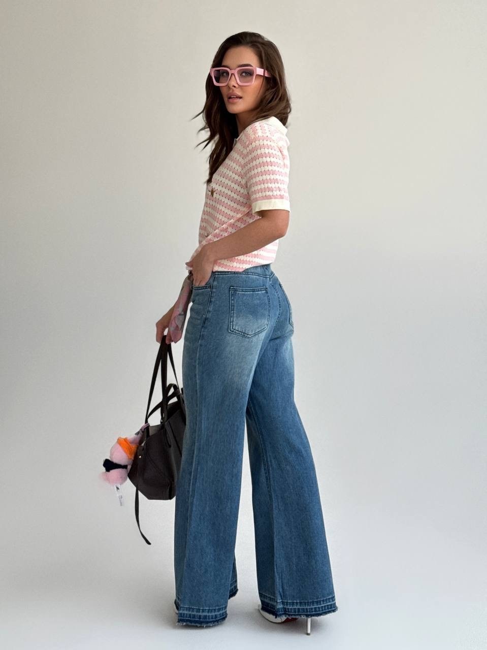 стильные джинсы,брюки джинсы,женские джинсы,одежда для женщин,футболки женская