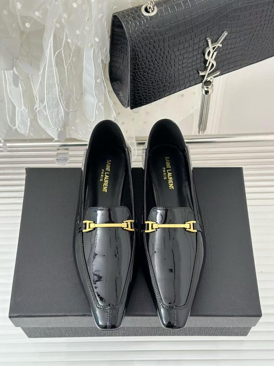 лоферы saint laurent черный,туфли saint laurent,лоферы zara чёрные лакированные,женские кожаные лоферы,кожаные лоферы