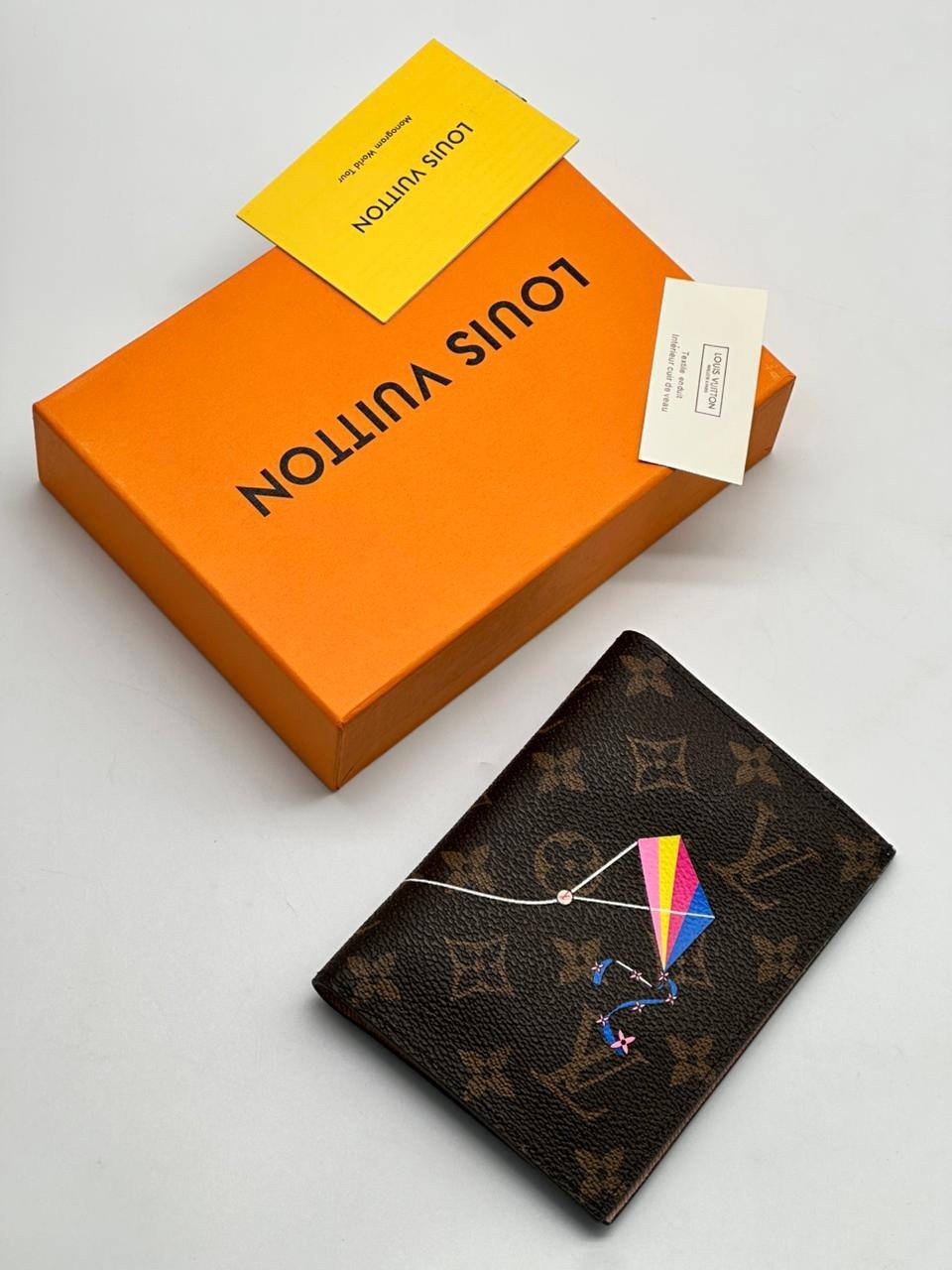 обложка на паспорт louis vuitton,чехол на паспорт луи виттон,обложка для паспорта louis vuitton 14 х 10см,обложка на паспорт louis vuitton оригинал,обложка для паспорта от louis vuitton с оригинальным