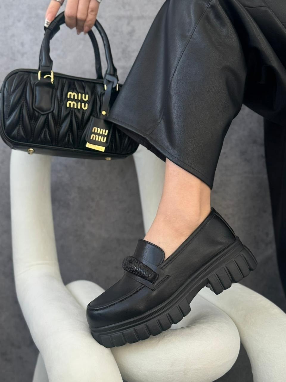 сумка miu miu,стеганая сумка arcadie miu miu черный,женская сумка miu miu,сумка miu,женская черная кожаная сумка miu miu arcadie