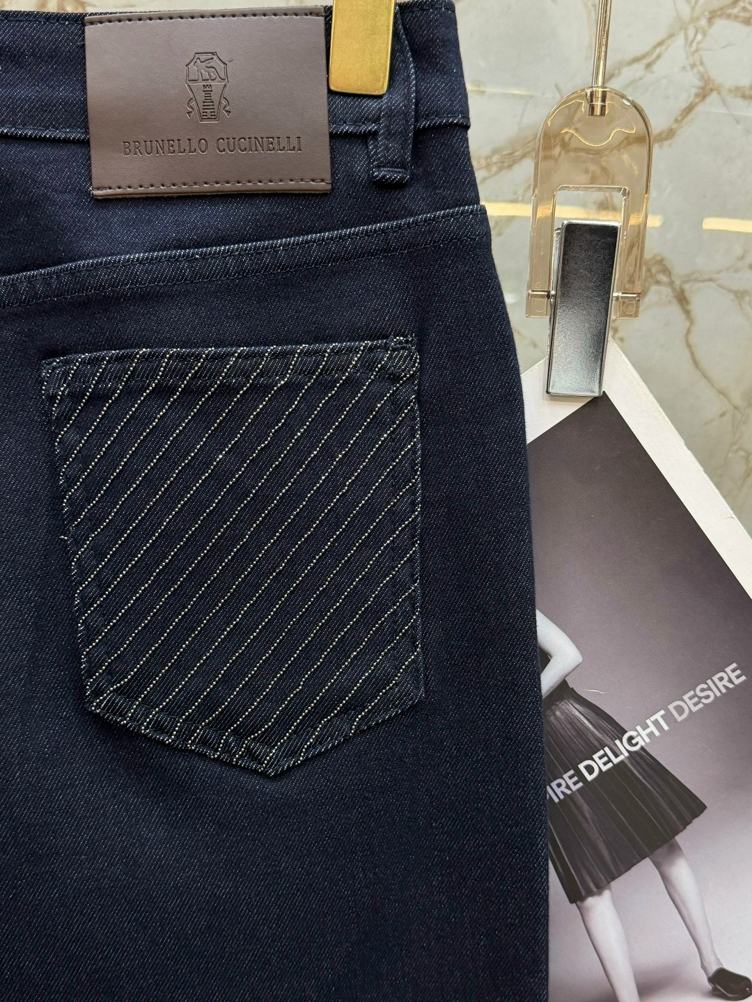 женские джинсы,джинсы,джинсы модные,джинсы джинсы,стильные джинсы