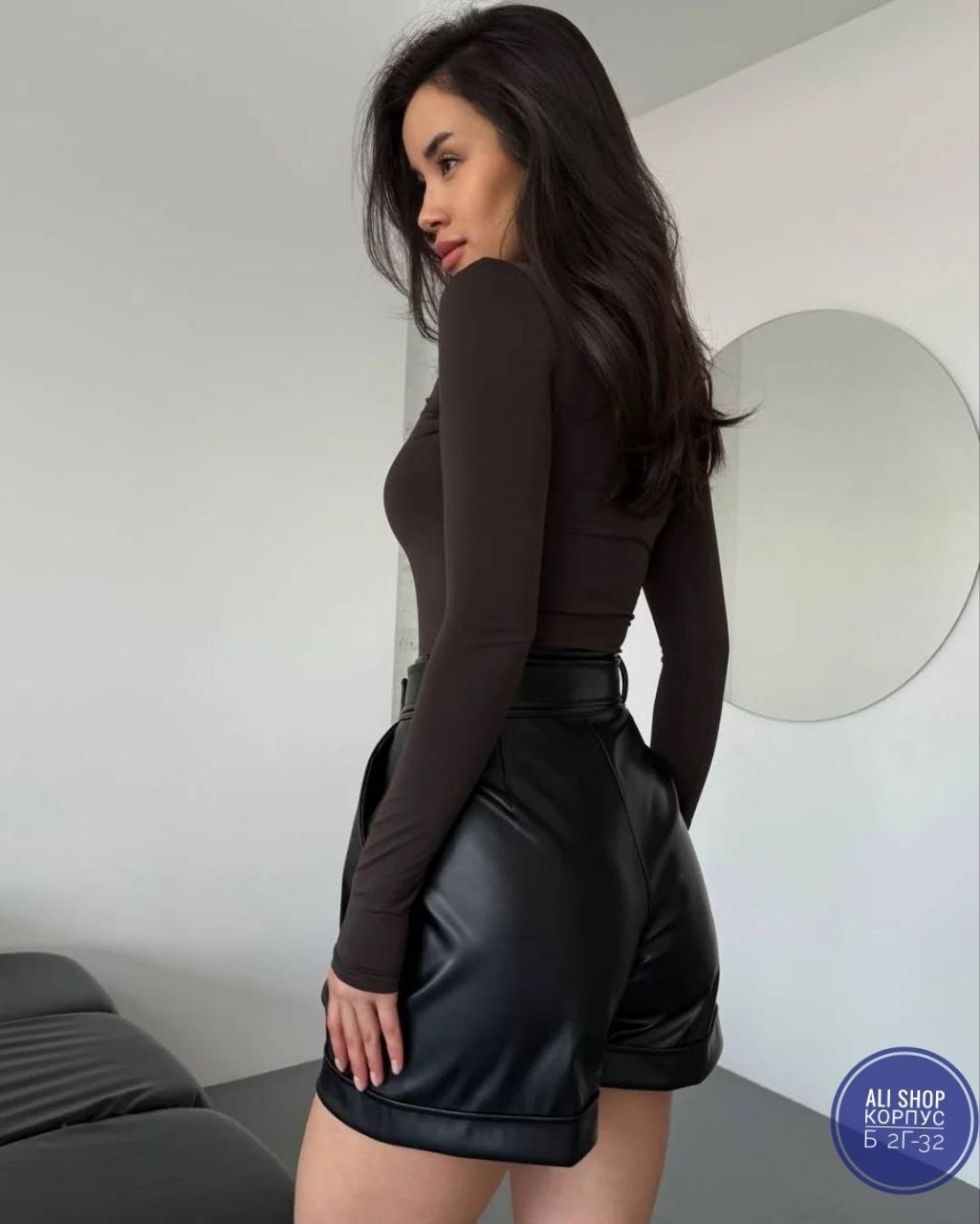 шорты кожаные,шорты женские кожаные,шорты из экокожи женские,шорты кожаные классические из экокожи speranza fashion,черные кожаные шорты