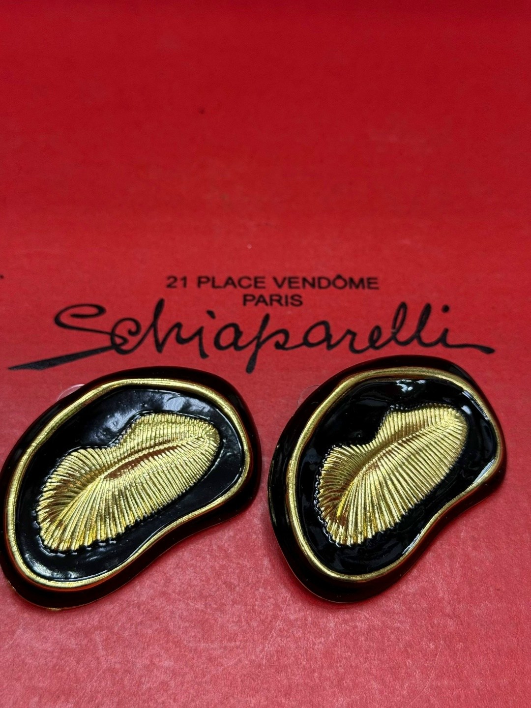 овальные серьги,модные серьги,стильные серьги,серьги для женщин,серьги овальной формы