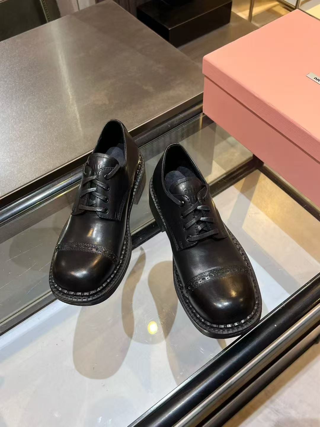 ,туфли мужские,ботинки salvatore ferragamo,мужская ,прада