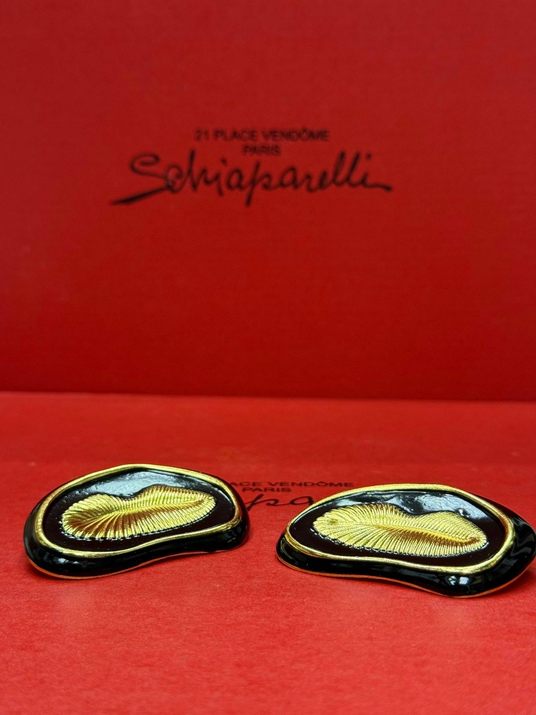 овальные серьги,модные серьги,стильные серьги,серьги для женщин,серьги овальной формы