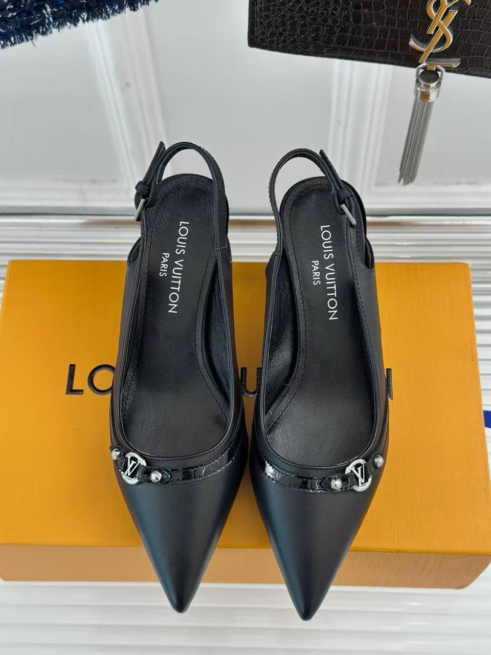 босоножки louis vuitton,черные туфли луи виттон,мюли louis vuitton,,louis vuitton туфли