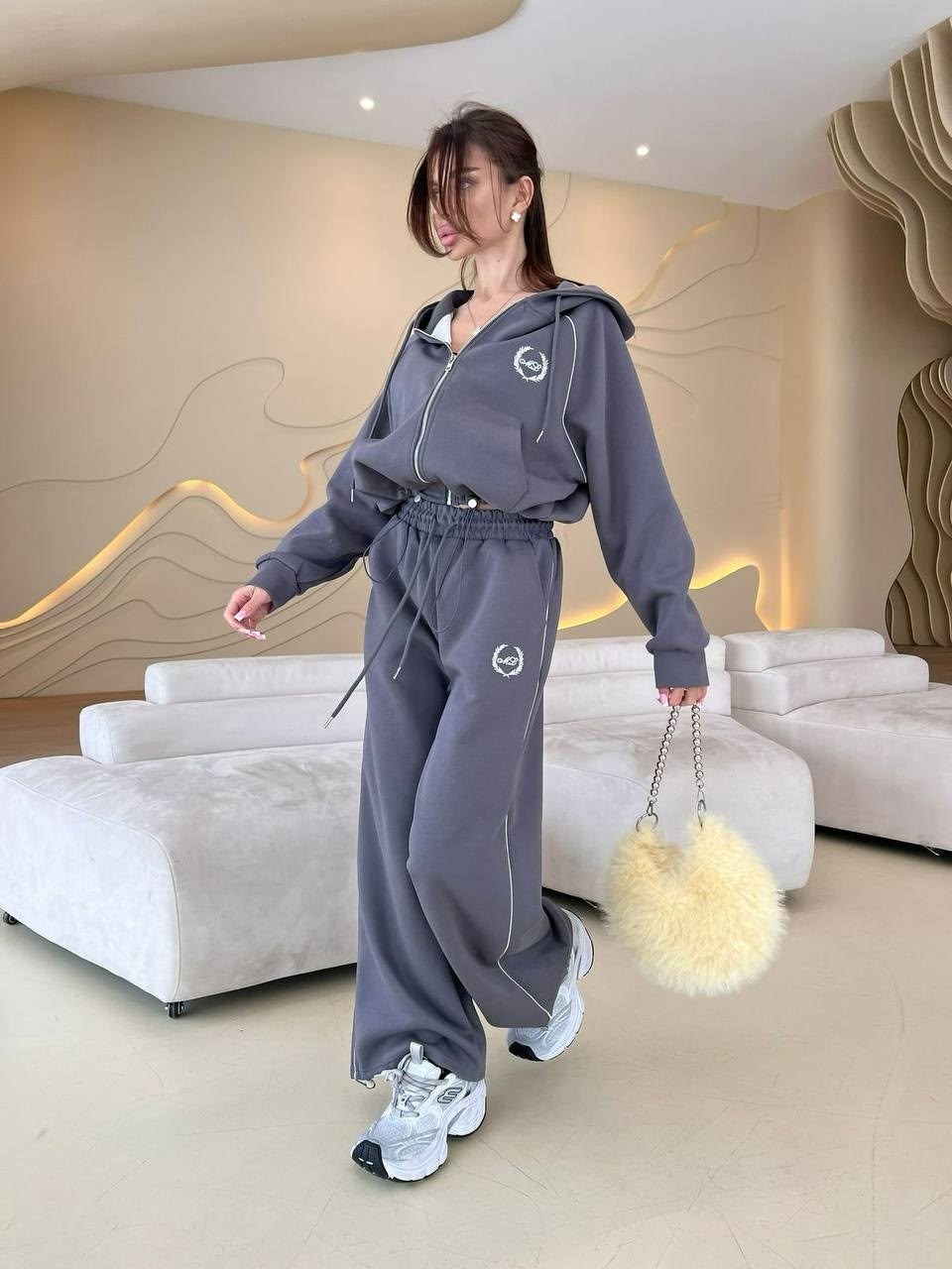 Женская одежда