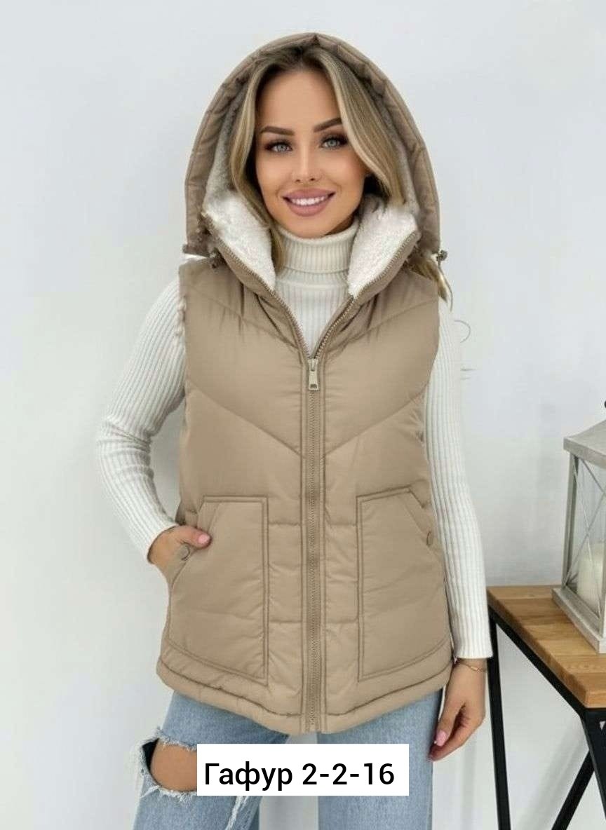 женская жилетка,женский жилет,теплый жилет,жилет с капюшоном,жилет