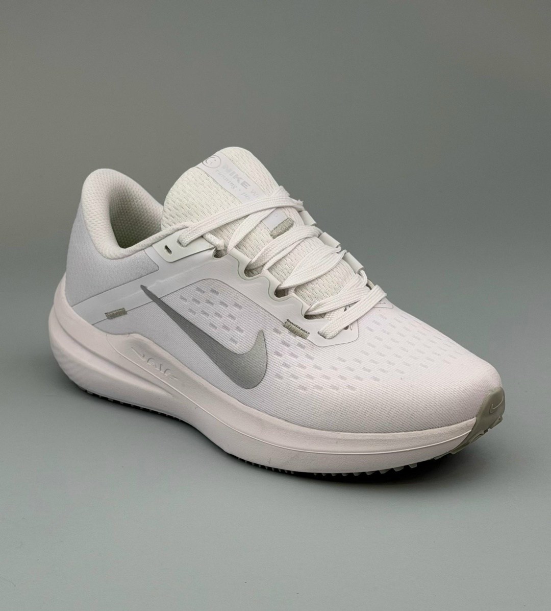 nike женские кроссовки,кроссовки nike,кроссовки nike wmns air zoom structure 25 'white metallic silver',женские беговые кроссовки nike,женские кроссовки