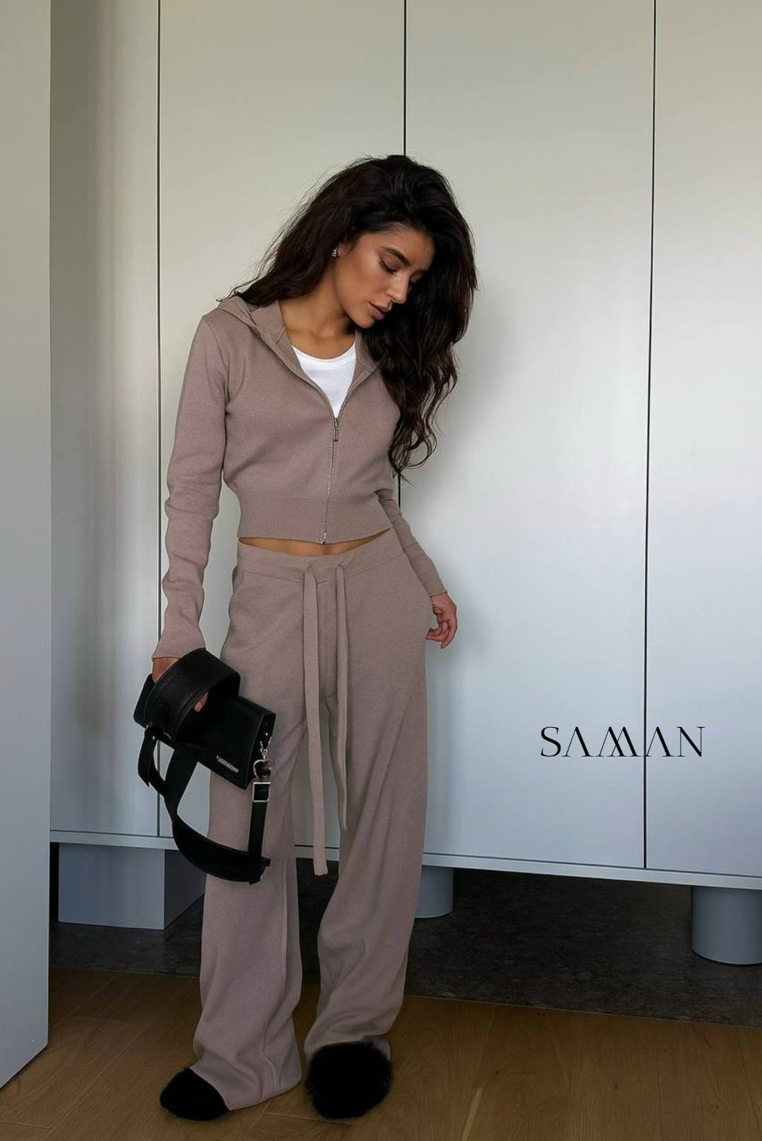 трикотажные костюмы,костюм трикотажный серый,костюмчик,широкие брюки,брюки спортивные