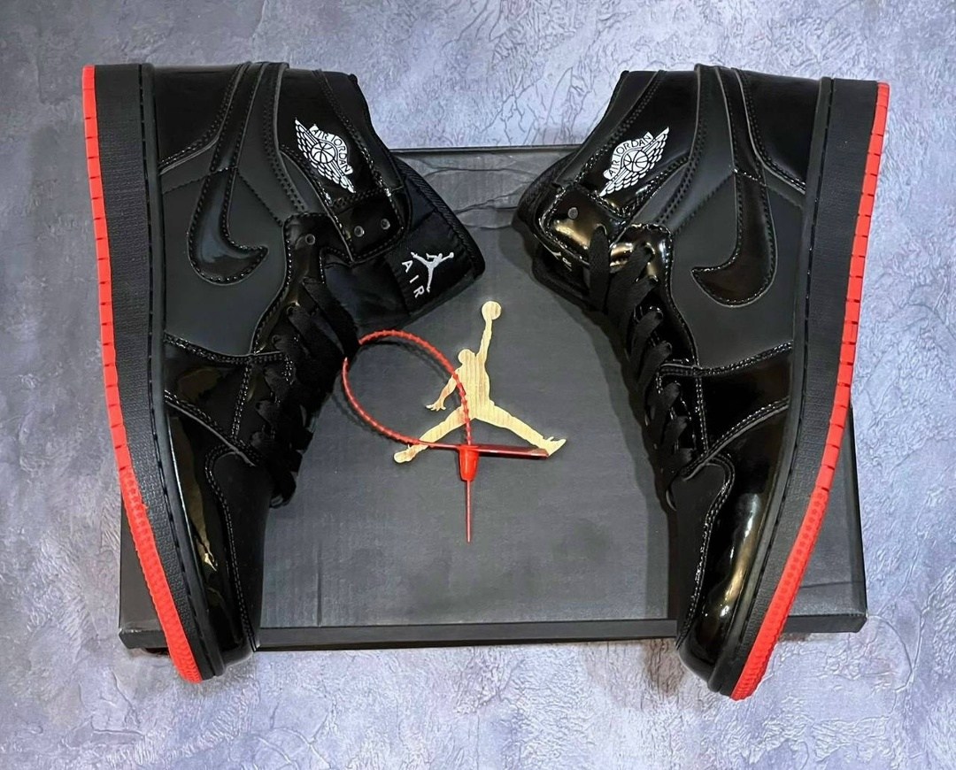 кроссовки,кроссовки черные,nike air jordan 1 черные,кроссовка мужской,кроссовки nike air jordan 1 retro high