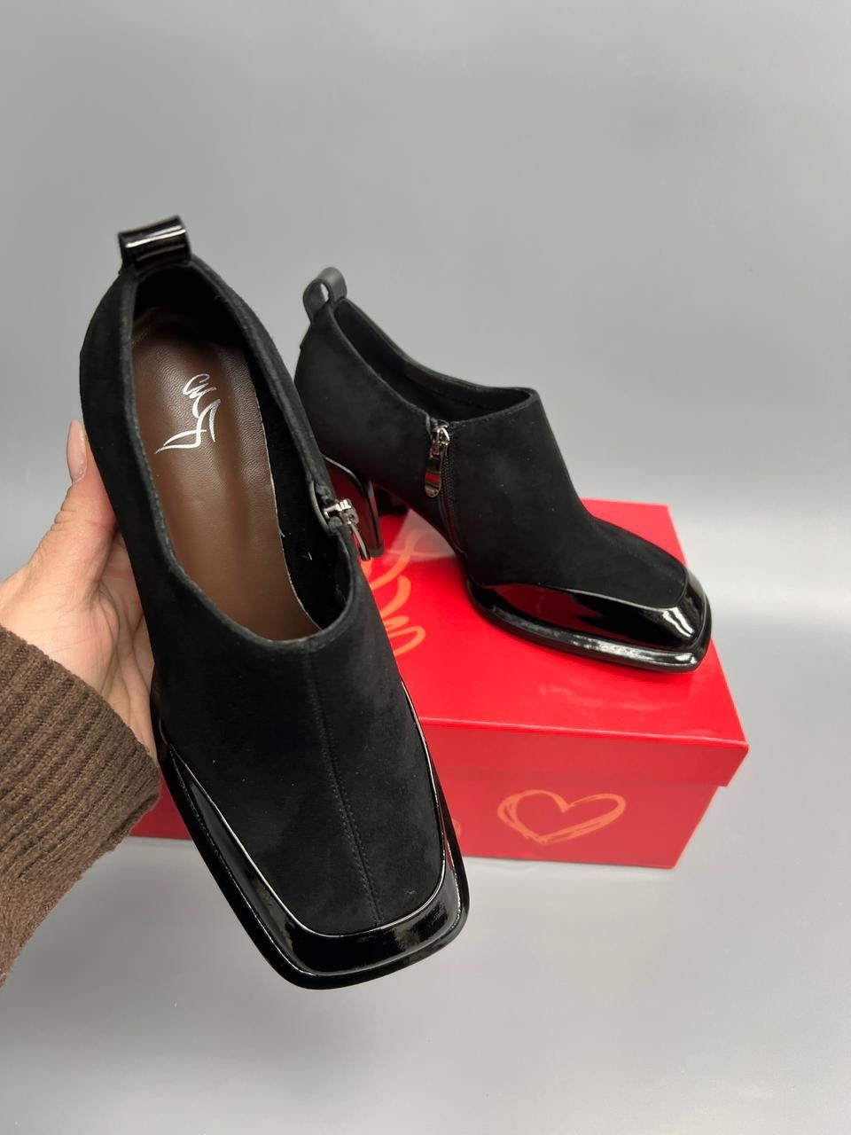 ,ботильоны женские,замшевые ботильоны на каблуке,женская ,замшевые ботильоны на узком каблуке черный цвет lime