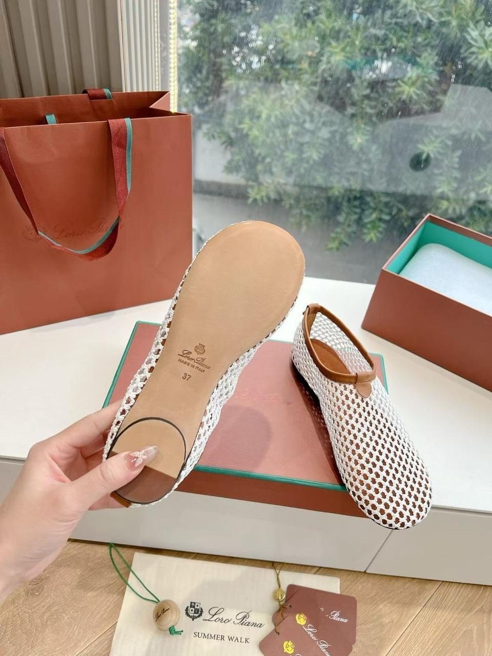 ,брендовая ,балетки miu miu 2026,модная женская , женская