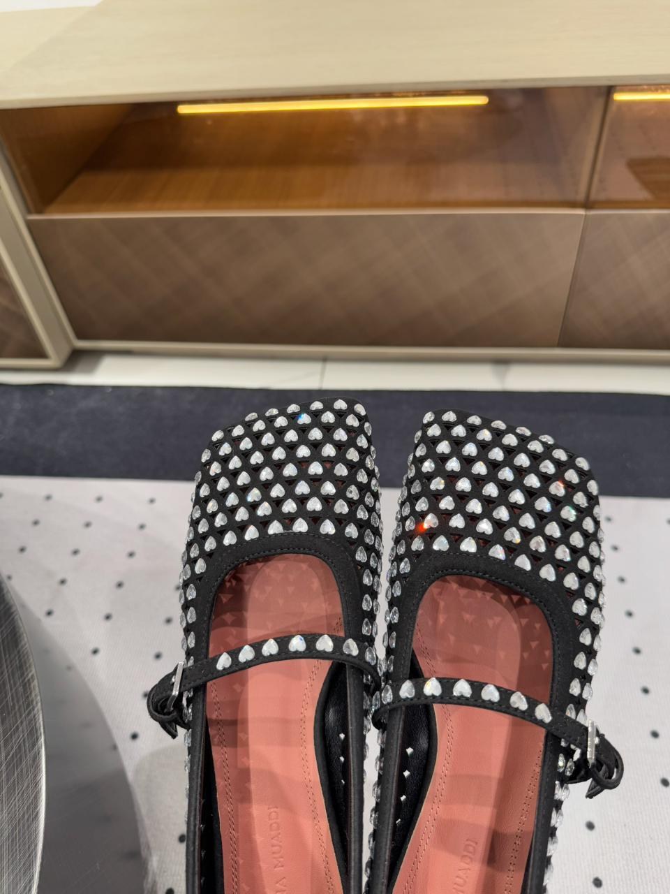 балетки miu miu 2026,балетки женские,балетки на плоской подошве,балетки,балетки alaia