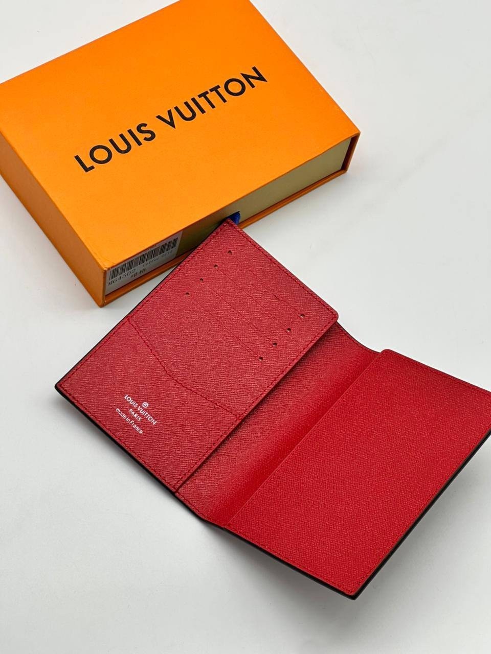 обложка на паспорт louis vuitton,обложка для паспорта луи виттон,чехол на паспорт луи виттон,обложка на паспорт louis vuitton оригинал,кожаная обложка для паспорта louis vuitton