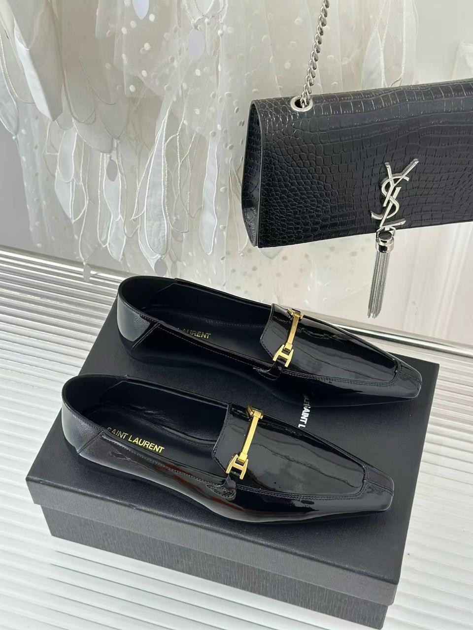 лоферы saint laurent черный,туфли saint laurent,лоферы zara чёрные лакированные,женские кожаные лоферы,кожаные лоферы