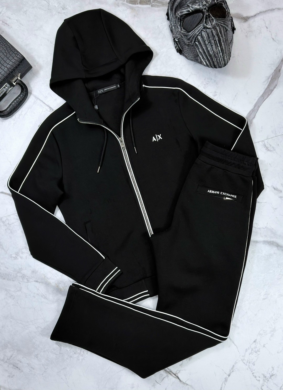 спортивный костюм armani exchange,спортивный костюм armani,мужской спортивный костюм,мужской спортивный костюм armani exchange,спортивный костюм